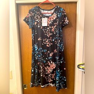 **NWT** size XS LuLaRoe Jessie swing dress (fits regular dress size S-M)